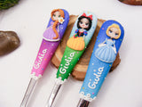 Set 3 tacâmuri personalizate Prințese - Rapunzel, Albă ca zăpada, Cenușăreasa