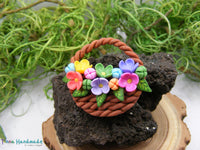 Mărțișor | Broșă Coșuleț Floricele multicolore - Tinna Handmade