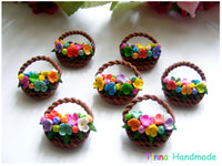 Mărțișor | Broșă Coșuleț Floricele multicolore - Tinna Handmade
