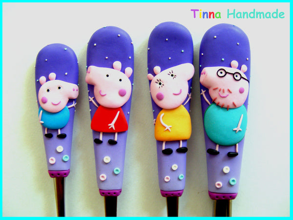Set 4 tacâmuri personalizate "Peppa Pig Family" - Tinna Handmade